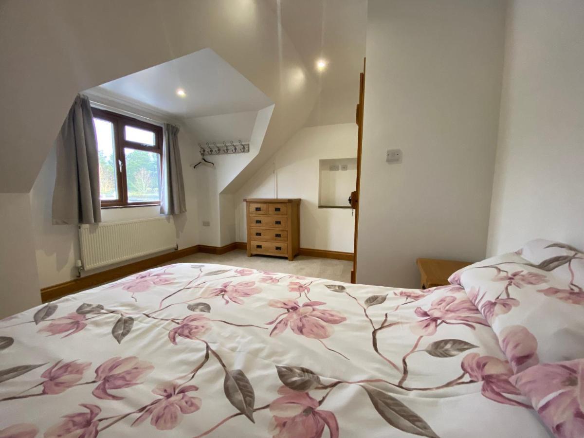 Mulberry Cottage Near Goodwood Chichester Exterior foto